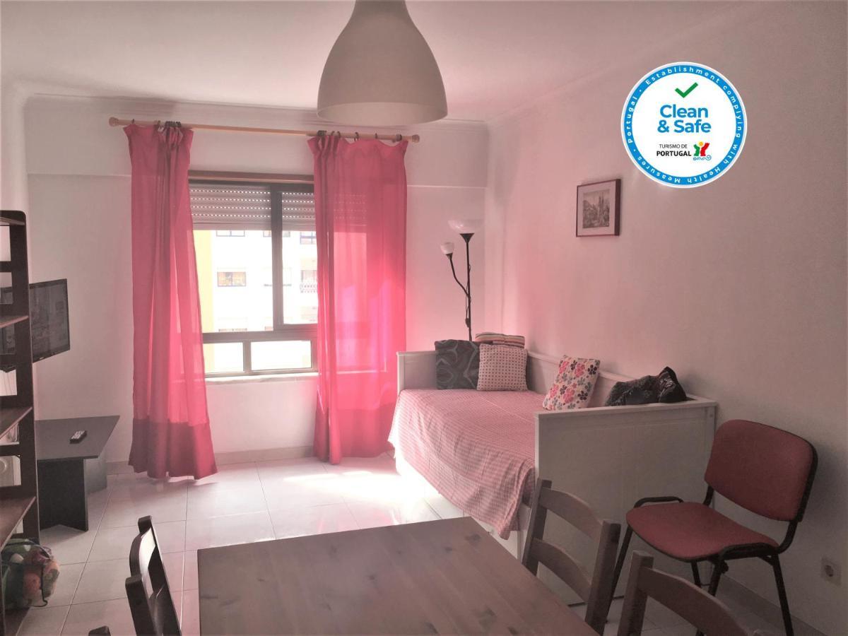 Apartamento Familiar Lisboa Taguspark Sao Marcos  ภายนอก รูปภาพ