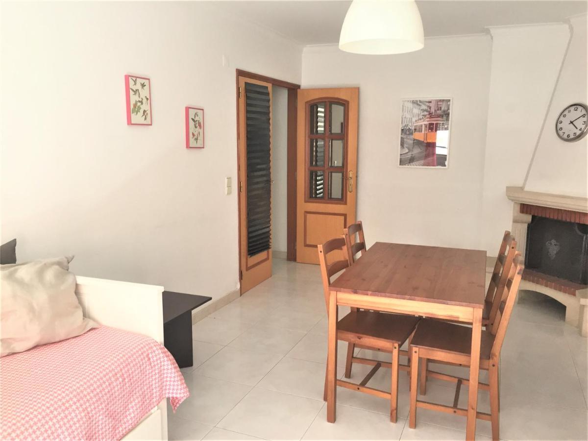 Apartamento Familiar Lisboa Taguspark Sao Marcos  ภายนอก รูปภาพ