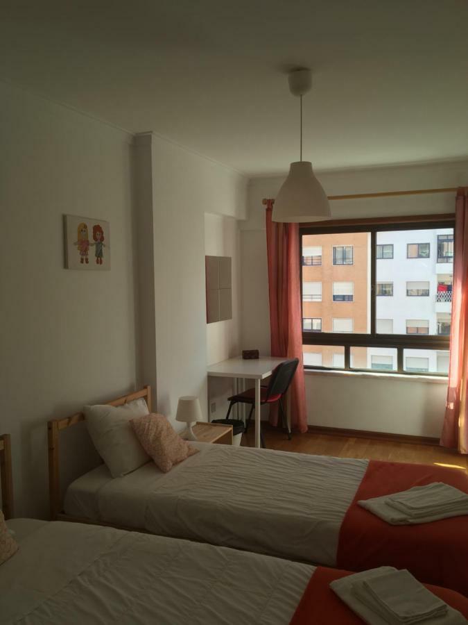 Apartamento Familiar Lisboa Taguspark Sao Marcos  ภายนอก รูปภาพ